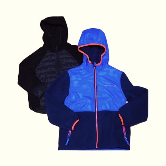 Boys Rain Jackets Size 4-6 - Picture 1 of 3
